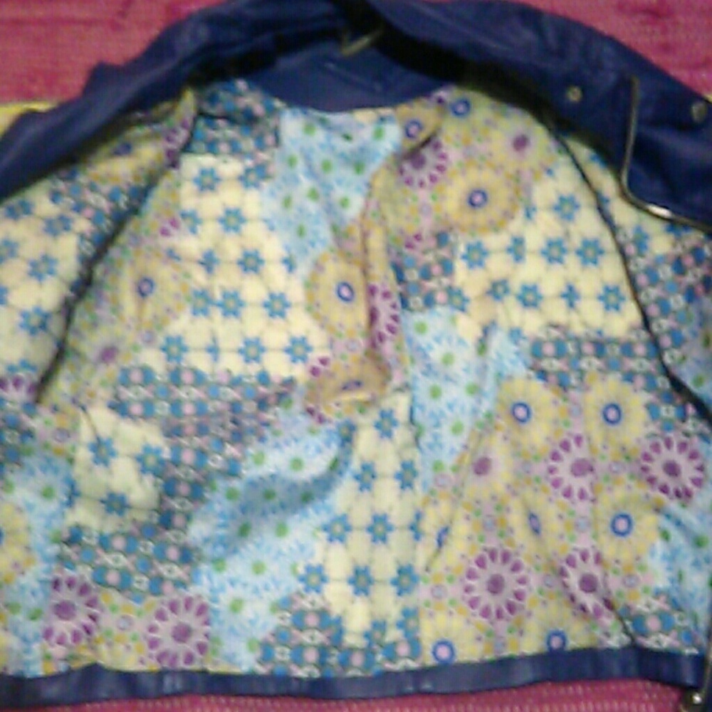 Jacket - Picture 2 of 4
